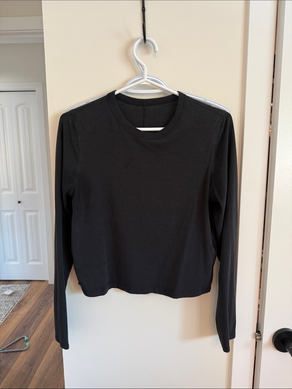 lululemon athletica Black Long-Sleeve Crew Tee